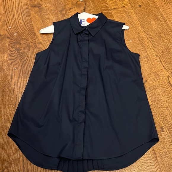 Ann Taylor Women’s Navy Blue Tanktop Size Small - Picture 1 of 4